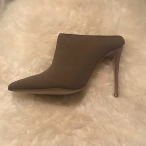 Like New Steve Madden Khaki Knit Mules